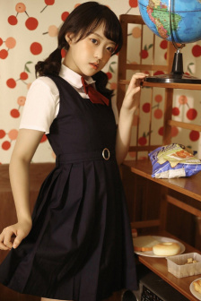 美女大战精子游戏
