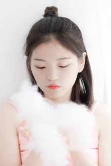 李丽珍不扣钮的女孩